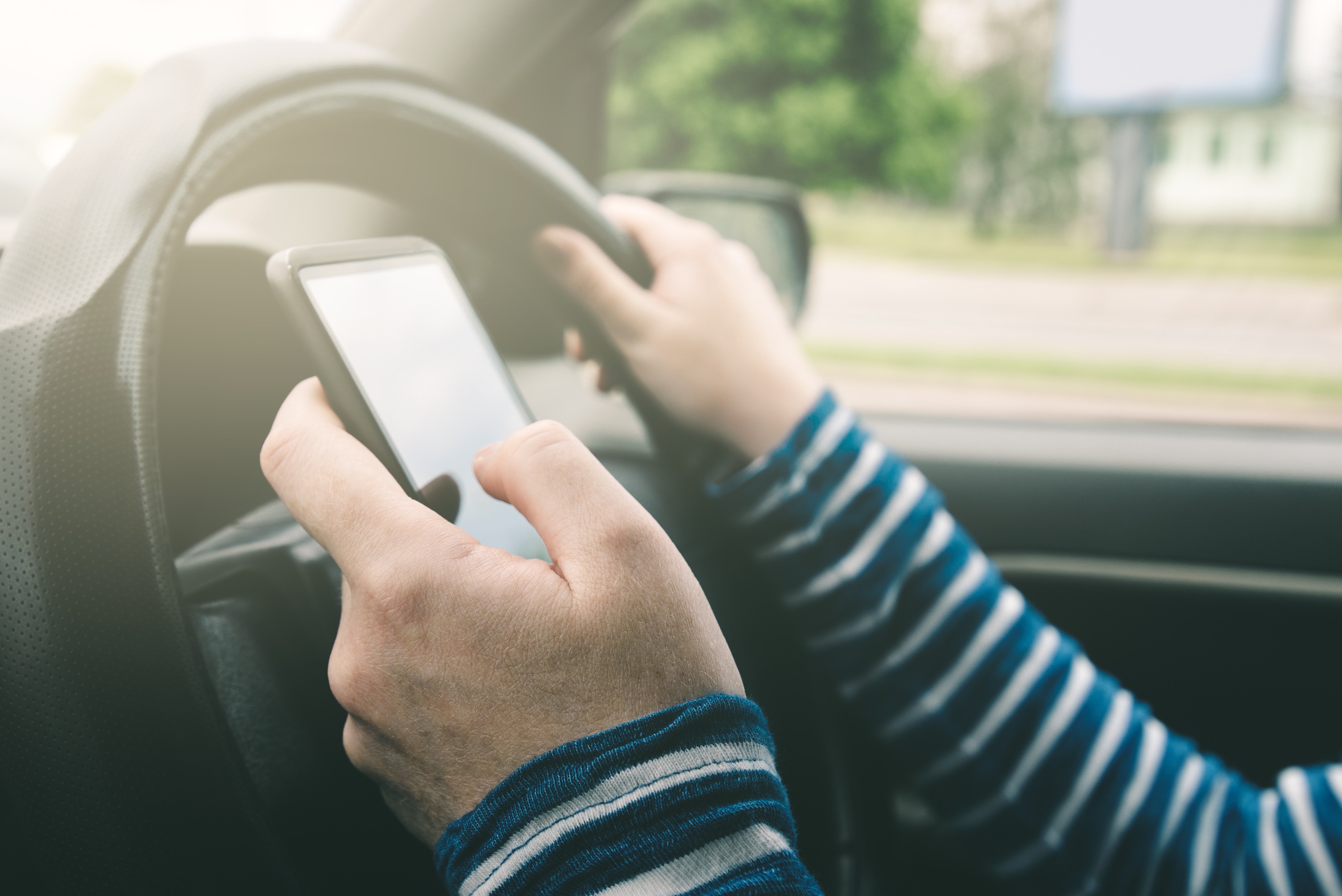 Drivers support harsher punishments for mobile use