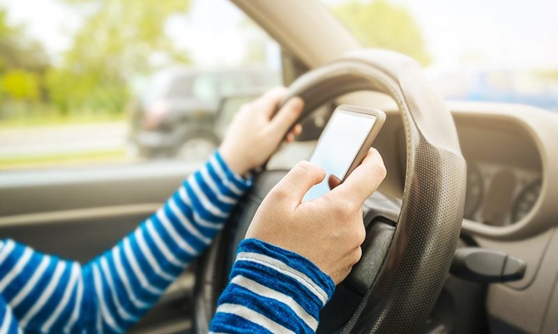 Study finds new drivers start texting after just three weeks