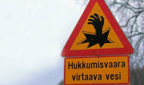 10 Bizarre road signs from around the world