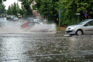 Driving in wet weather can be rather frightening check out our top tips to ensure you get to your destination safely.